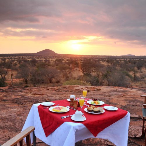 kilaguni serena safari lodge3